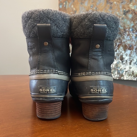 SOREL waterproof winter boots - Picture 3 of 7